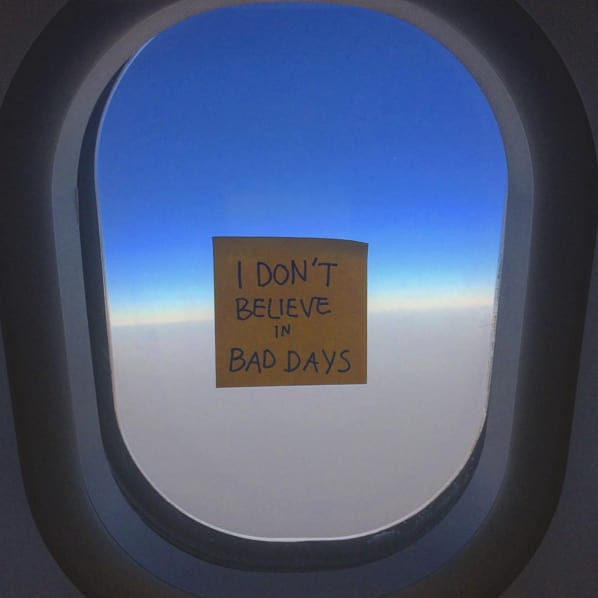 This American Airlines Flight Attendant Inspires Her Passengers With Tiny Window Notes