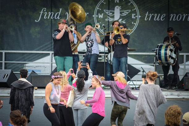 This Is What A Mindful Triathlon In Brooklyn Looks Like (Photos From Wanderlust) Hero Image