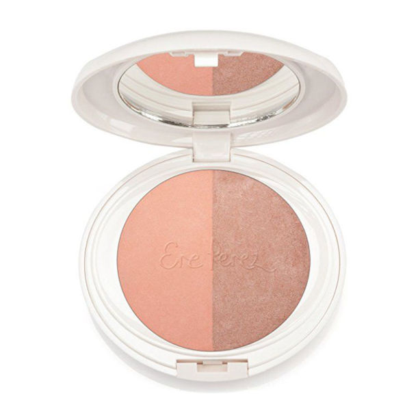 9 Ways To Sneak SPF Into Your Beauty Routine All Year Long Hero Image
