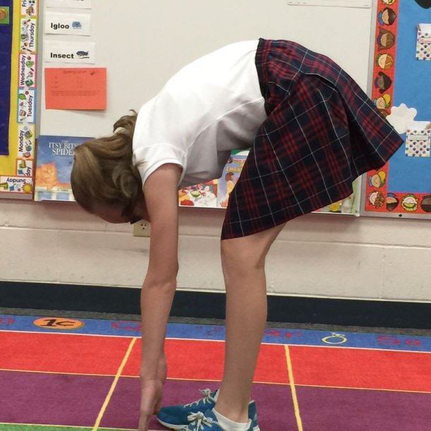 A Kids Yoga Sequence That Teaches Gratitude Hero Image