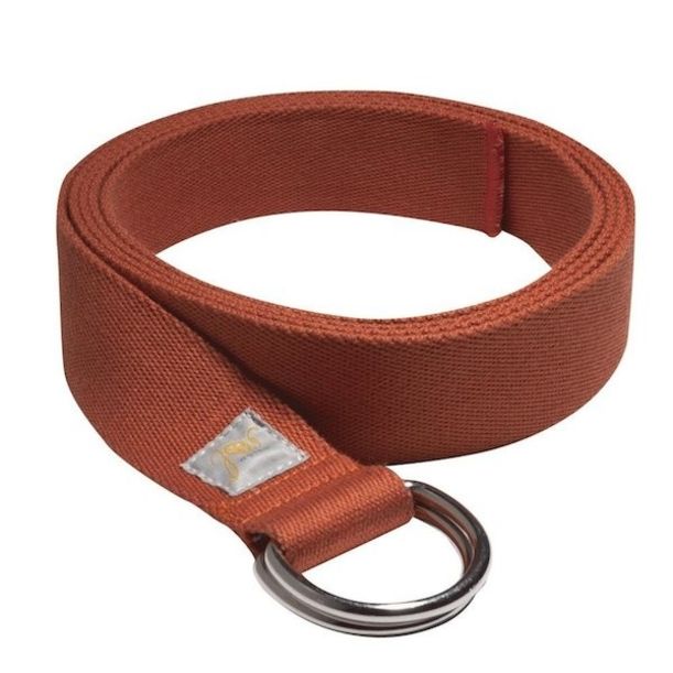 An Eco-Chic Holiday Gift Guide For The Wandering Yogi Hero Image