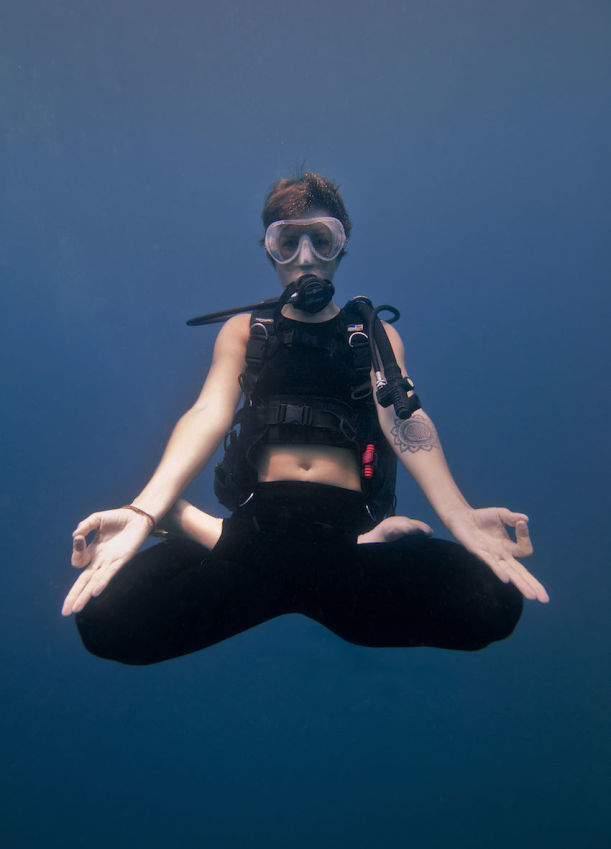 Here's What Yoga Diving In Bali Looks Like Hero Image