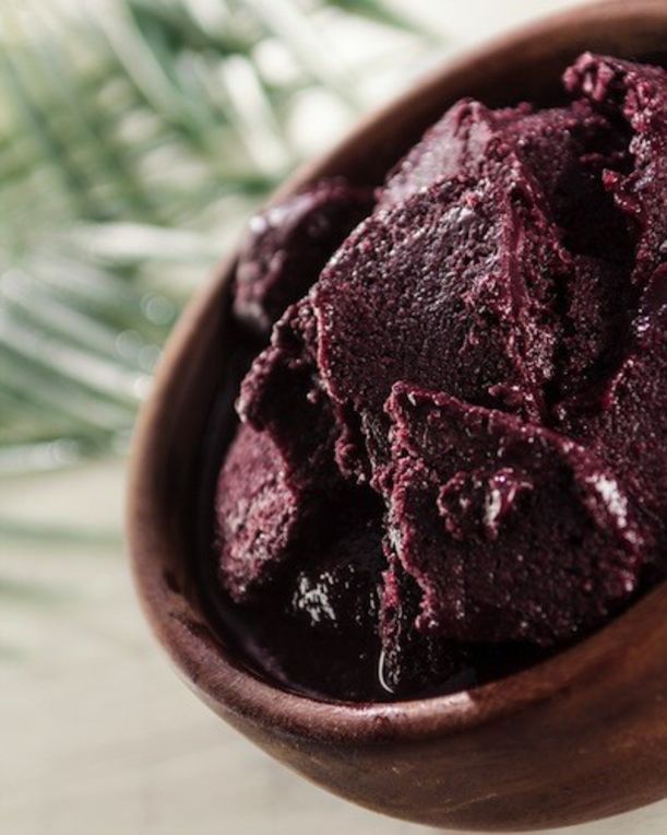 10 Foods That A Nutritionist Always Has In Her Freezer Hero Image