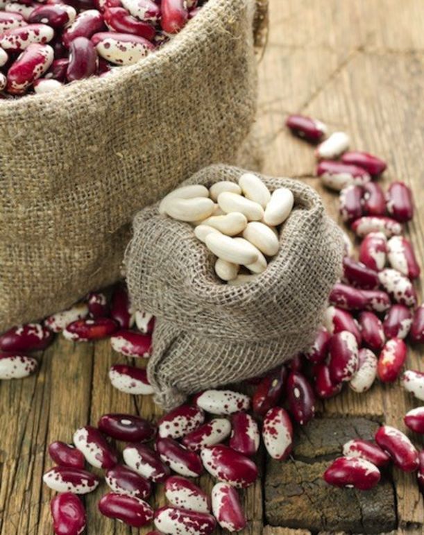10 Foods A Naturopathic Doctor Always Buys Hero Image