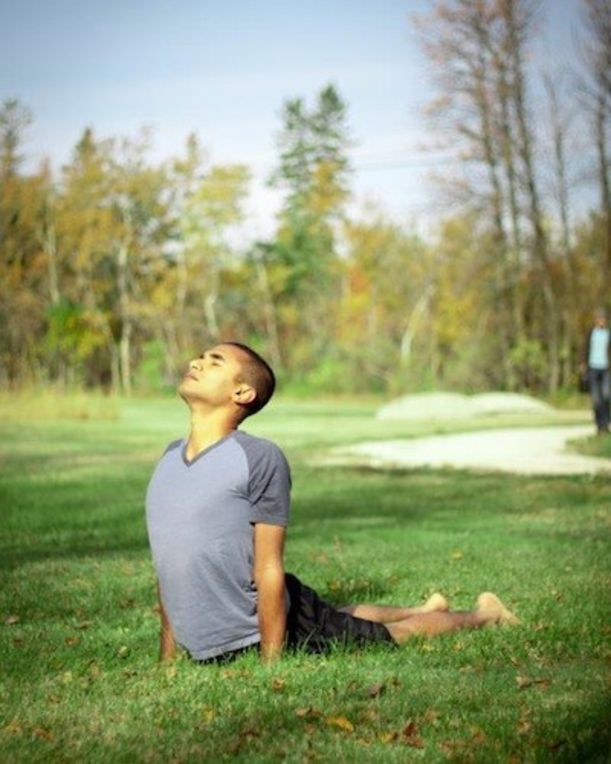 Looking For A Simple Yoga Sequence To Start Your Day? Try Sun Salutations! Hero Image