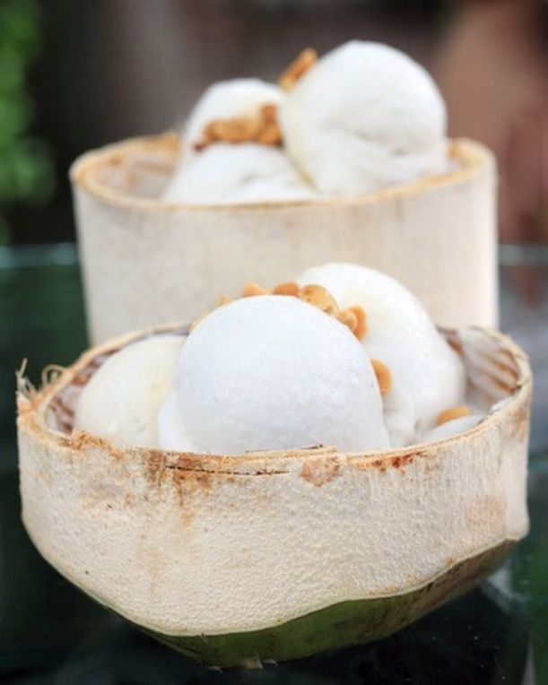 10 Foods That A Nutritionist Always Has In Her Freezer Hero Image
