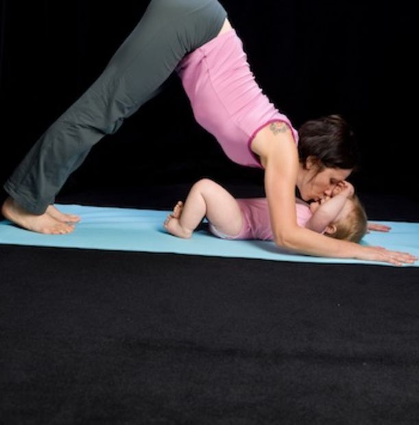 5 Yoga Poses For Mommies & Babies Hero Image