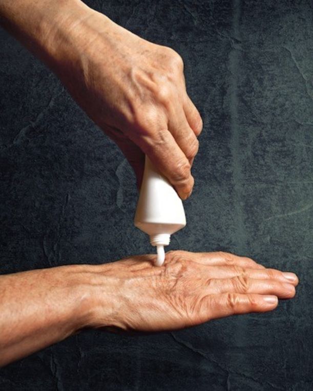 12 Chemicals That Are Screwing Up Your Hormones Hero Image