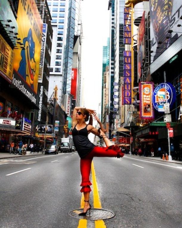 Yoga In The Streets Of New York City (Stunning Slideshow) Hero Image