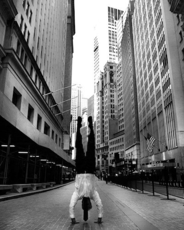 Yoga In The Streets Of New York City (Stunning Slideshow) Hero Image