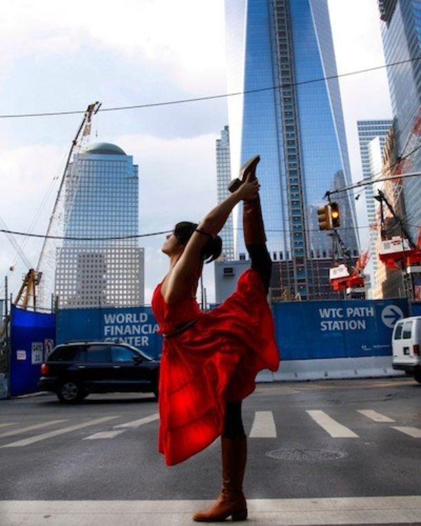 Yoga In The Streets Of New York City (Stunning Slideshow) Hero Image