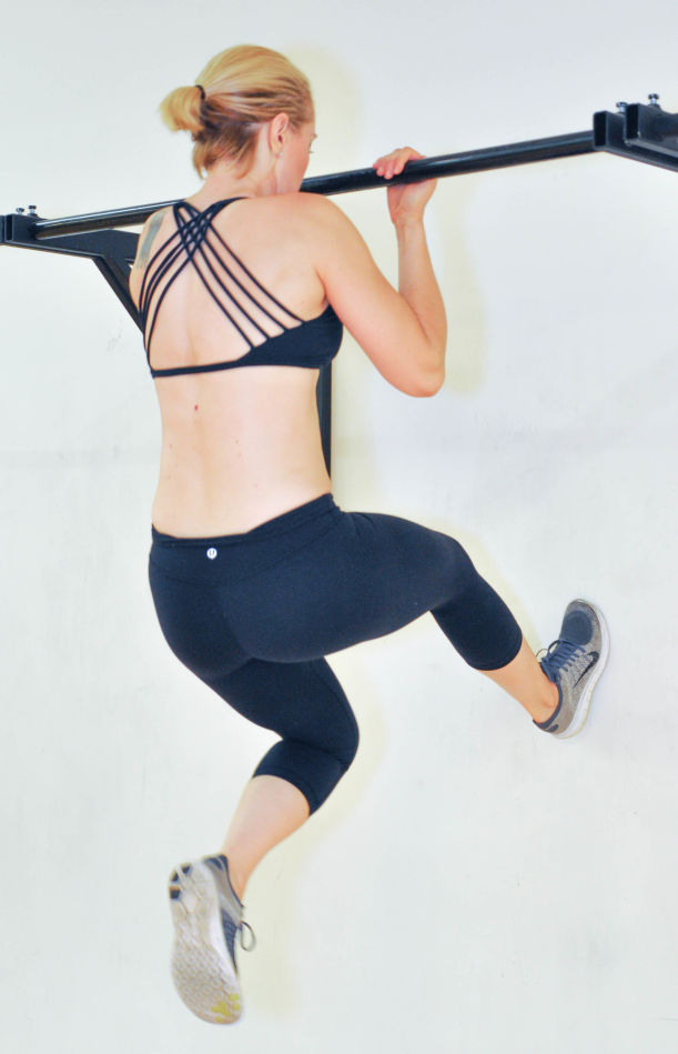 3 Exercises To Help You Finally Master A Pullup Hero Image