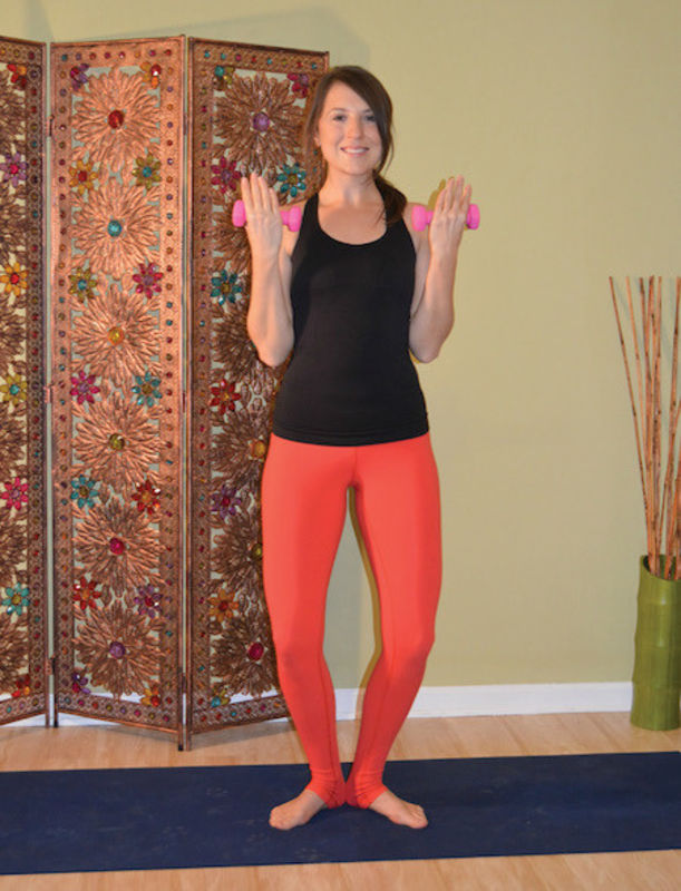 Detox & Energize With This Yoga-Inspired Workout Hero Image
