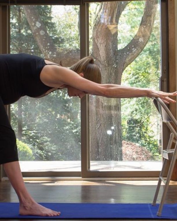 13 Yoga Modifications For Pregnant Women Hero Image