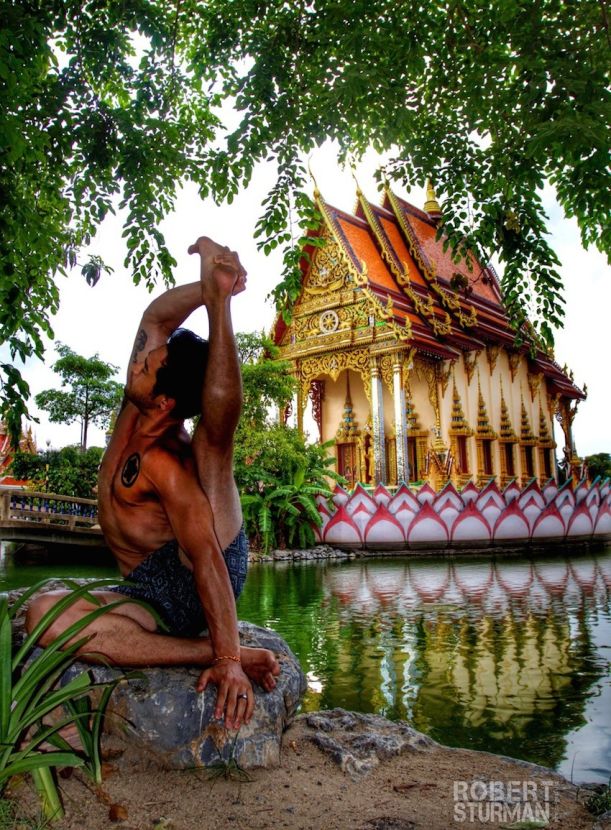Yoga In Photos: Asanas At The Ancient Temples Of Thailand Hero Image
