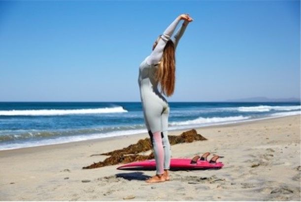 Wake Your Body Up With These Yoga-Inspired Moves Hero Image