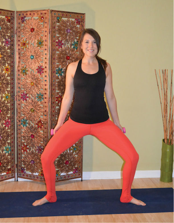 Detox & Energize With This Yoga-Inspired Workout Hero Image