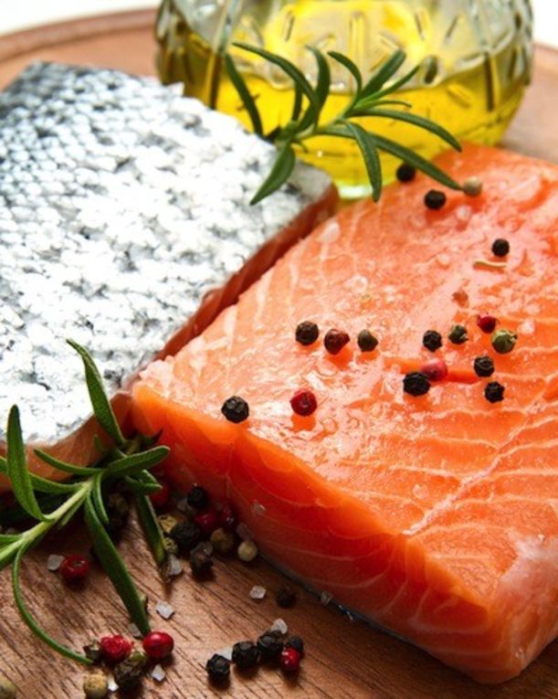 10 Essential Superfoods From The Paleo Diet Hero Image