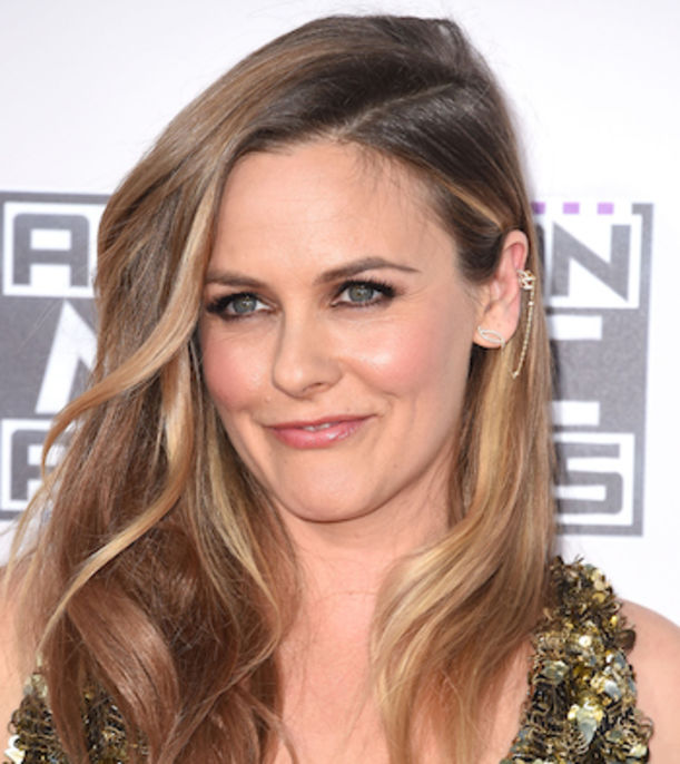 14 Celebrities On Their Favorite Green Beauty Routines Hero Image
