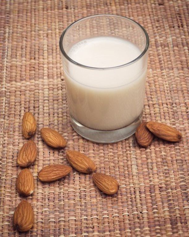 10 Foods A Naturopathic Doctor Always Buys Hero Image