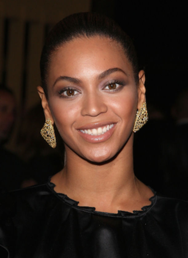 18 Celebrities Who Were Really Honest About Their Fertility Struggles Hero Image