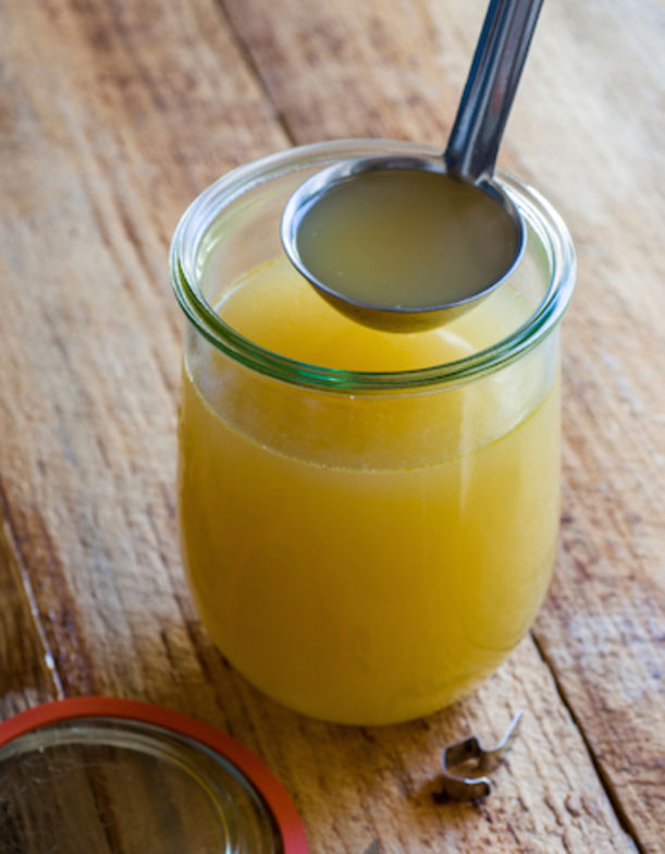 How A Holistic Nutritionist Keeps Her Skin Vibrant & Healthy Hero Image