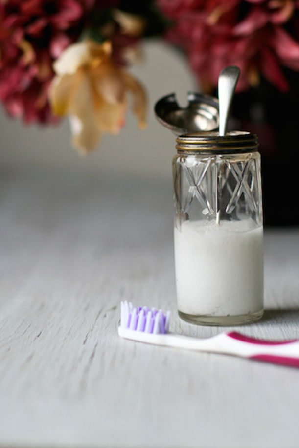 12 DIY Ways To Use Coconut Oil In Your Beauty Routine Hero Image