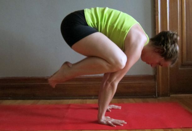 10 Off-Season Asanas for Hockey Players Hero Image