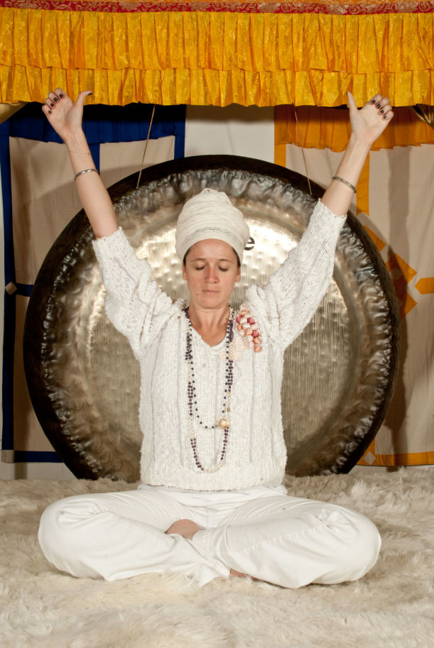 Try This Quick Kundalini Yoga Sequence From A West Coast Guru Hero Image