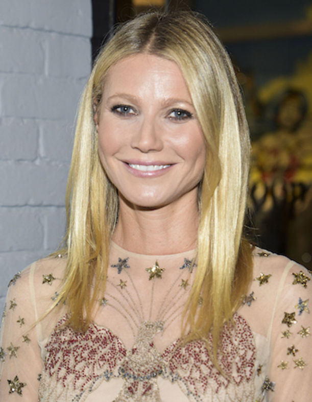 14 Celebrities On Their Favorite Green Beauty Routines Hero Image