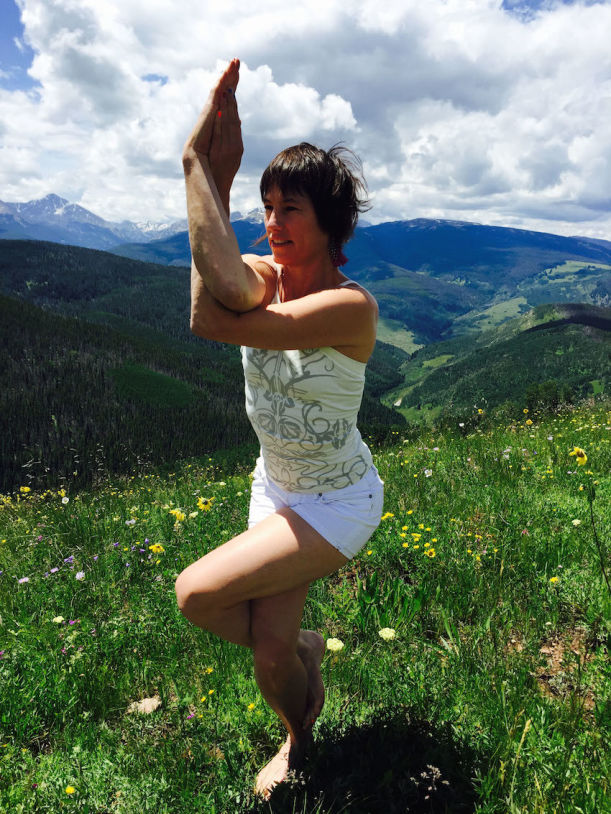 8 Great Yoga Poses To Stretch Your Arms & Shoulders Hero Image