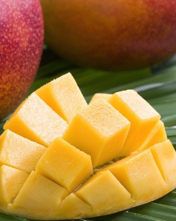 The 6 Best In-Season Fruits & Veggies To Buy For Spring Hero Image