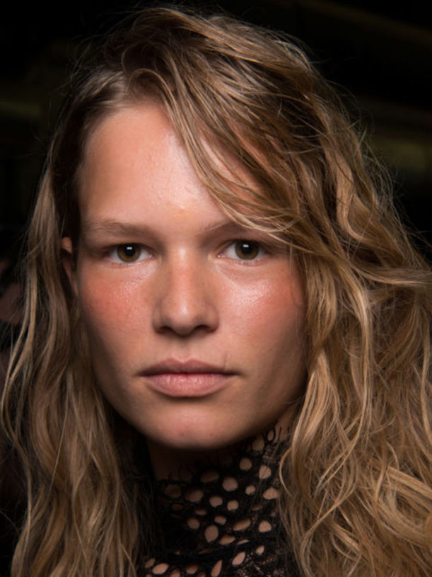 Get A First Look At The NYFW Beauty Trends You'll Be Following Next Spring Hero Image