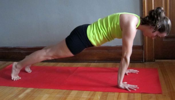 10 Off-Season Asanas for Hockey Players Hero Image