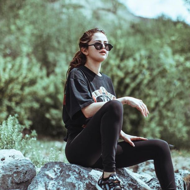 9 Celebrity Self-Care Tips You'll Definitely Want To Steal Hero Image