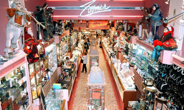 These Are The 5 Best Pharmacies In New York For Rare Natural Products Hero Image