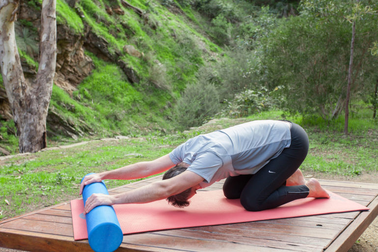 5 Foam Roller Exercises For Better Sleep Tonight Hero Image