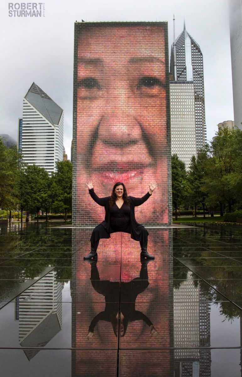 Yoga In Chicago: 18 Photos From The Windy City Hero Image