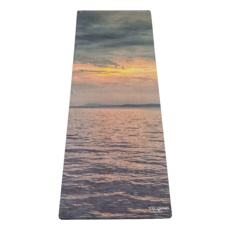 An Eco-Chic Holiday Gift Guide For The Wandering Yogi Hero Image