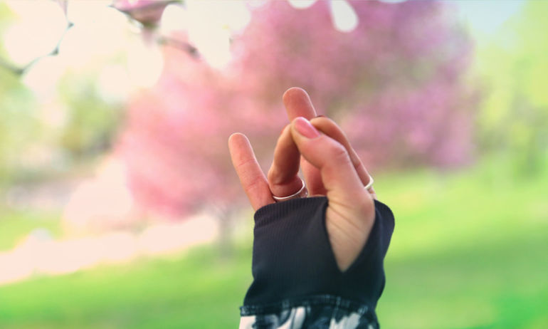 7 Mudras To Unlock Your 7 Chakras Hero Image
