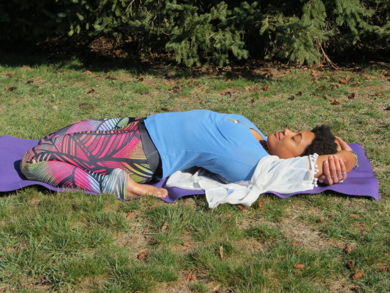 A 10-Minute Yoga Sequence For Leos (Or Anyone Looking For Spine Flexibility) Hero Image