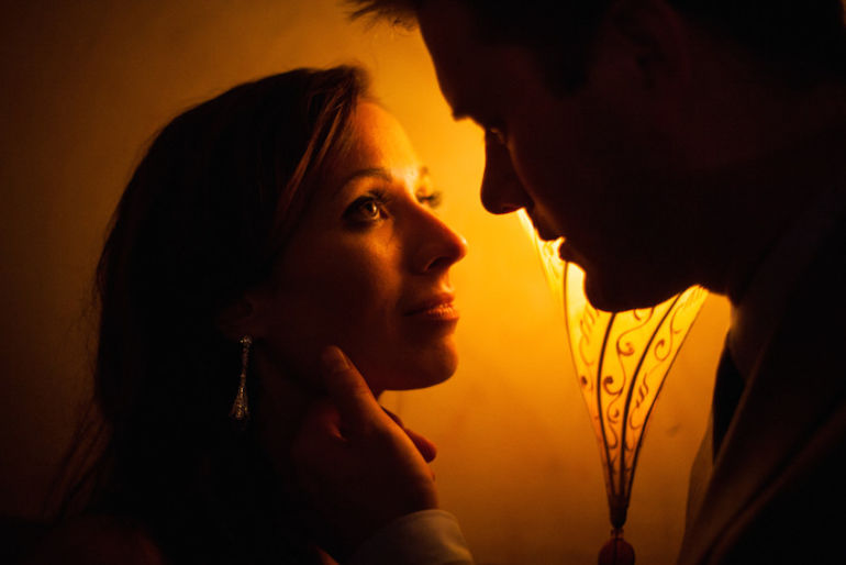 6 Tips To Take Great Photos Of People You Love Hero Image
