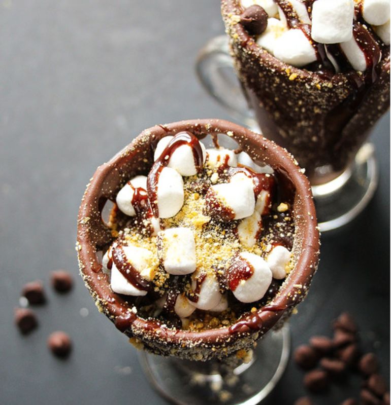 Creative Vegan Ways To Celebrate National S'Mores Day Hero Image