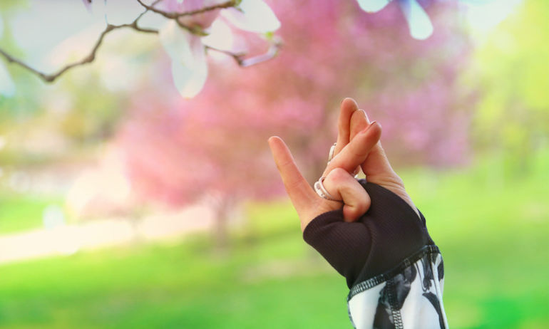 7 Mudras To Unlock Your 7 Chakras Hero Image