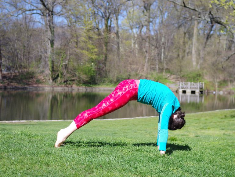 The Ab Exercises That Will Take Your Yoga Practice To The Next Level Hero Image