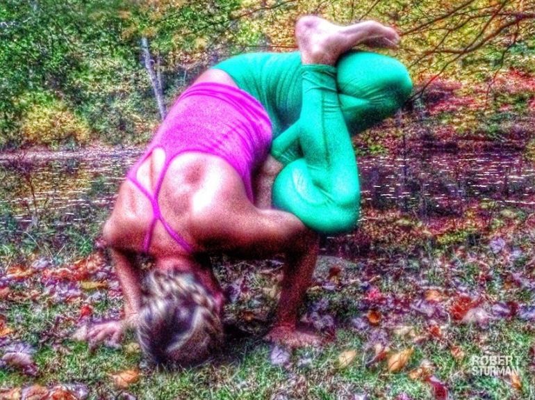 Incredible Yoga Photos You Won't Believe Were Taken With A Cellphone Hero Image