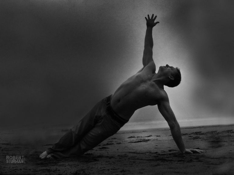 Incredible Yoga Photos You Won't Believe Were Taken With A Cellphone Hero Image