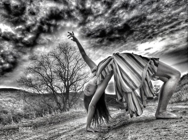 Incredible Yoga Photos You Won't Believe Were Taken With A Cellphone Hero Image