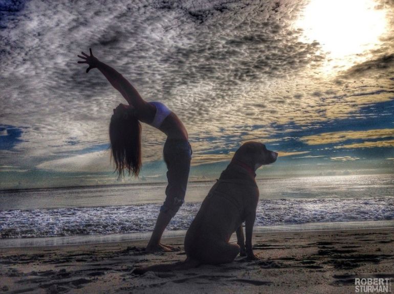 Incredible Yoga Photos You Won't Believe Were Taken With A Cellphone Hero Image
