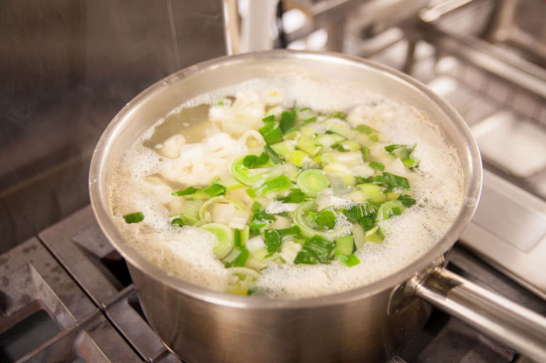 How Lunches Are Made In French Elementary Schools Hero Image